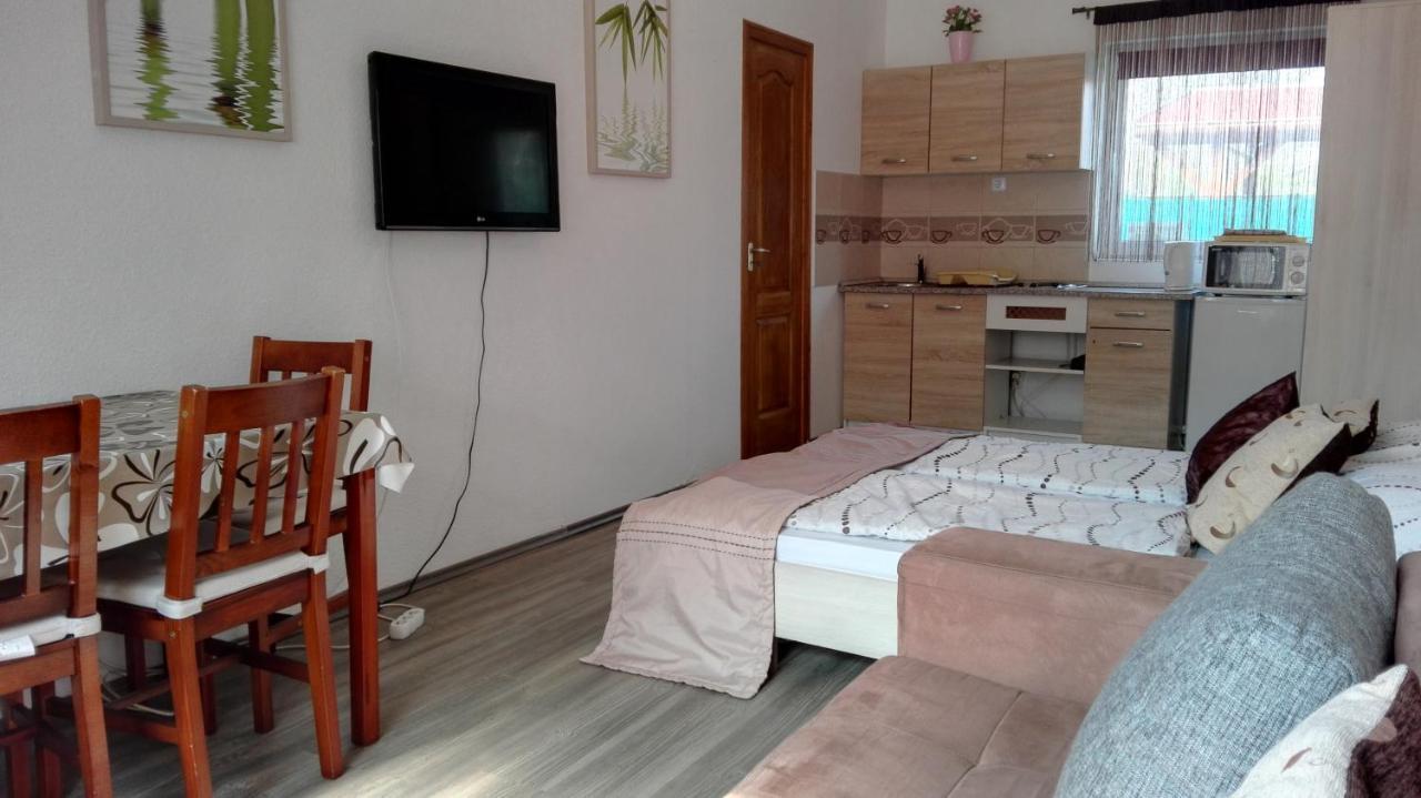 Sunshine Apartman Apartment Siofok Bagian luar foto